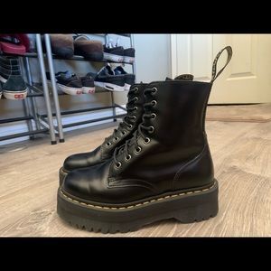 Dr.Martens ( Doc Martens ) Jadon 8 Eye Boots
